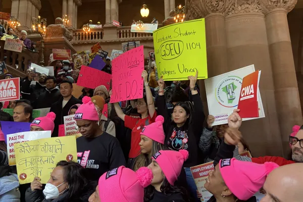 GSEU CWA 1104 members rally in Albany