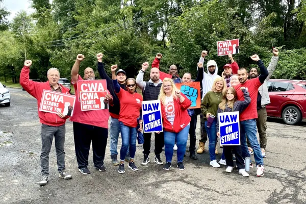 CWA stands with UAW
