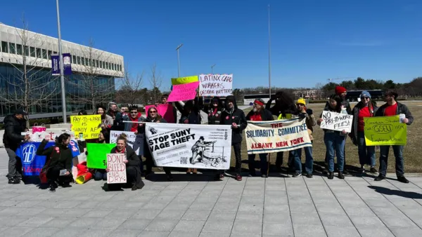 GSEU-1104 members rally in Albany